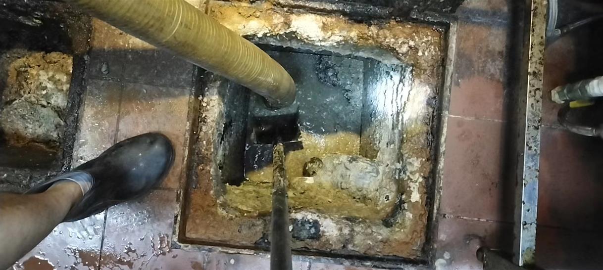 弋阳污水池清理一般都有毒气，怎么预防中毒呢？